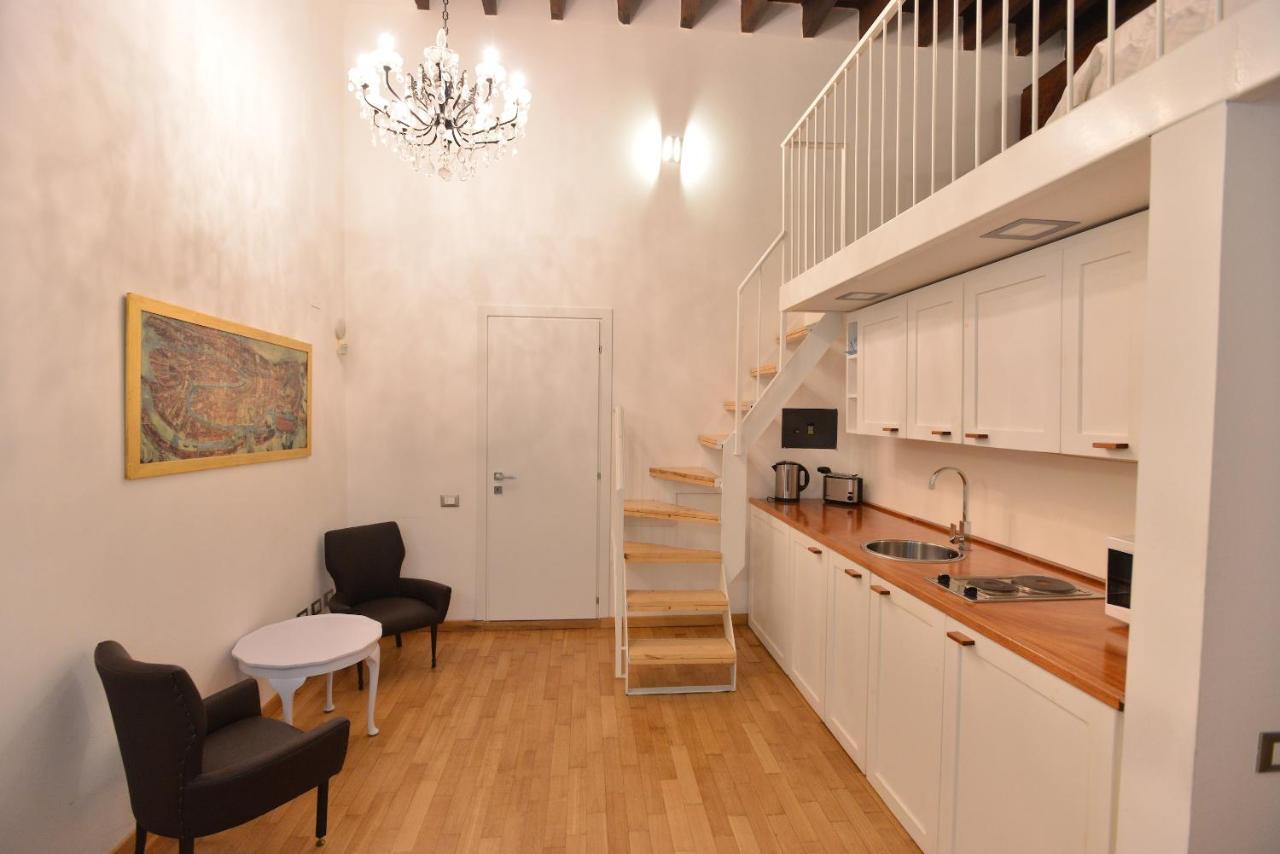 Izzhome City Center Cozy Cagliari Exterior photo