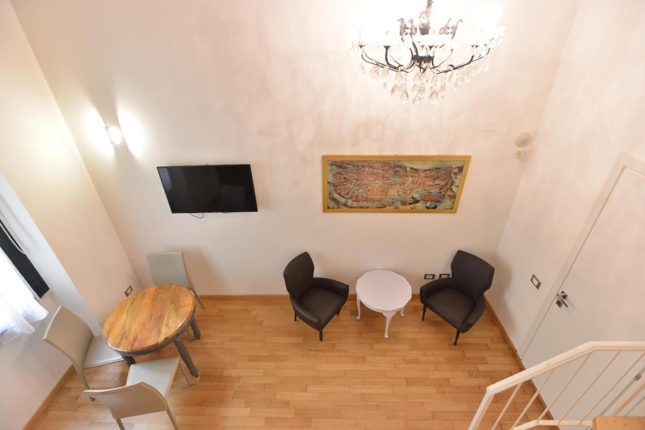 Izzhome City Center Cozy Cagliari Exterior photo